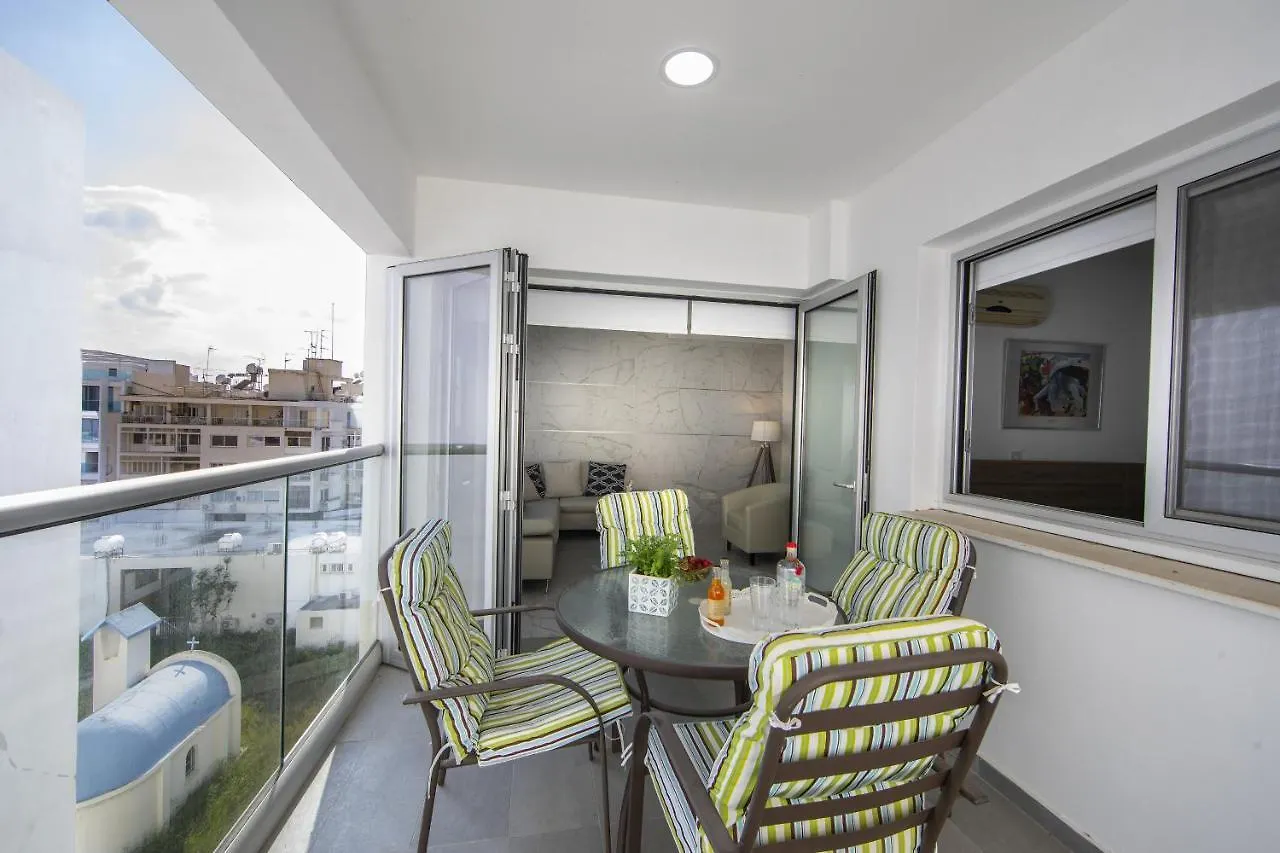 شقة Larnaca Finikoudes Suite قبرص